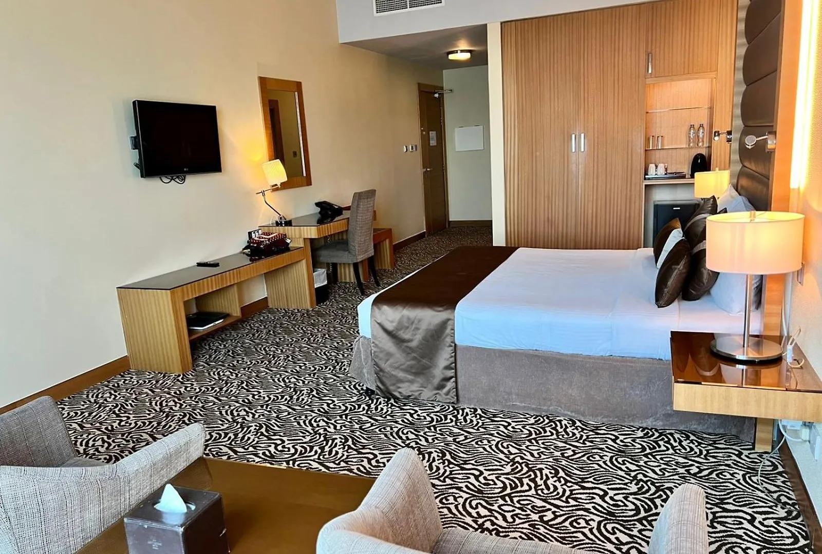 Copthorne Hotel Sharjah 4*,  United Arab Emirates