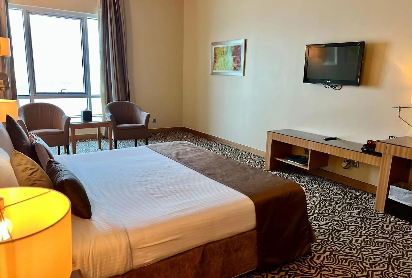 Copthorne Hotel Sharjah 4*,