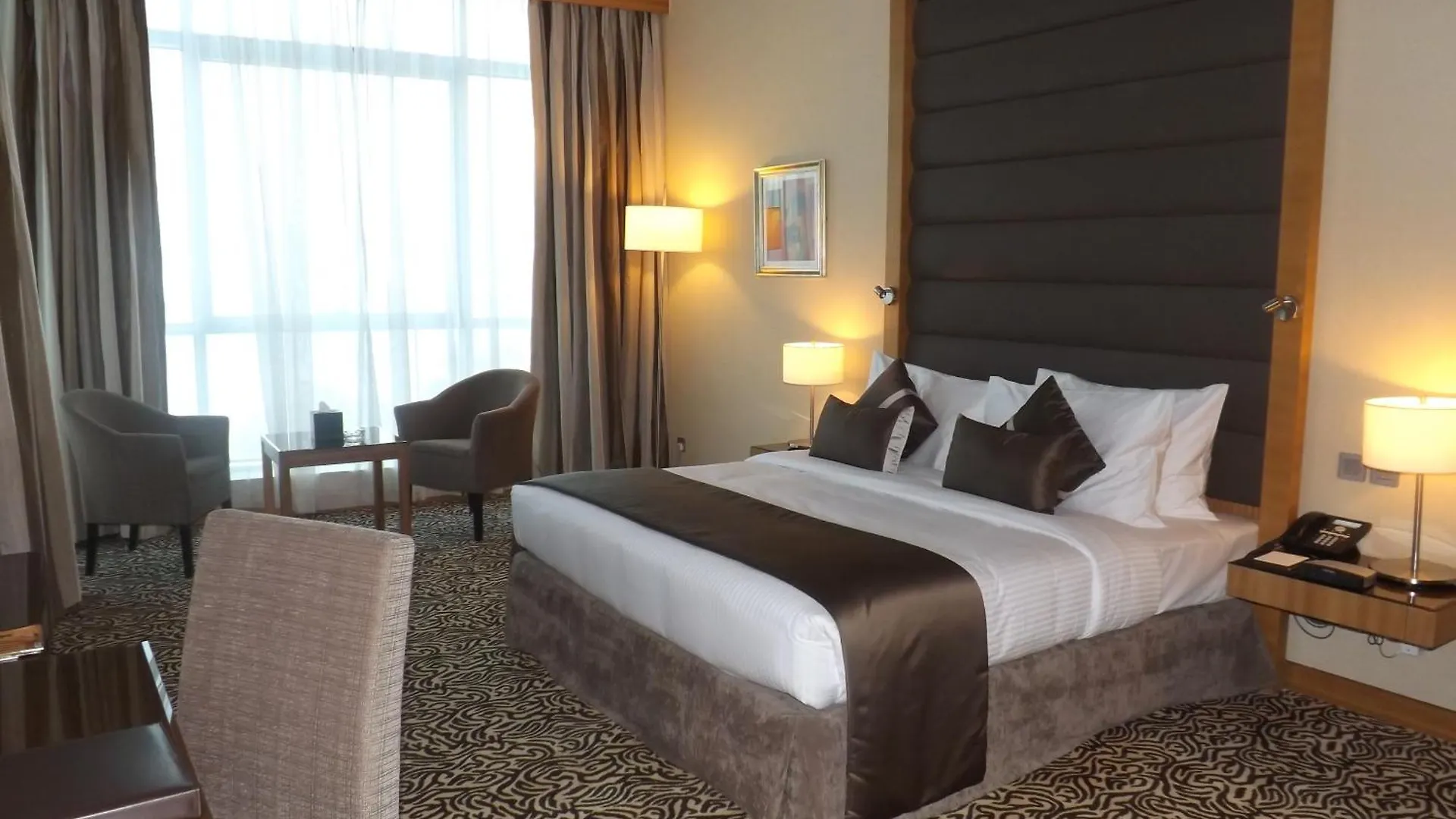 Copthorne Hotel Sharjah 4*,